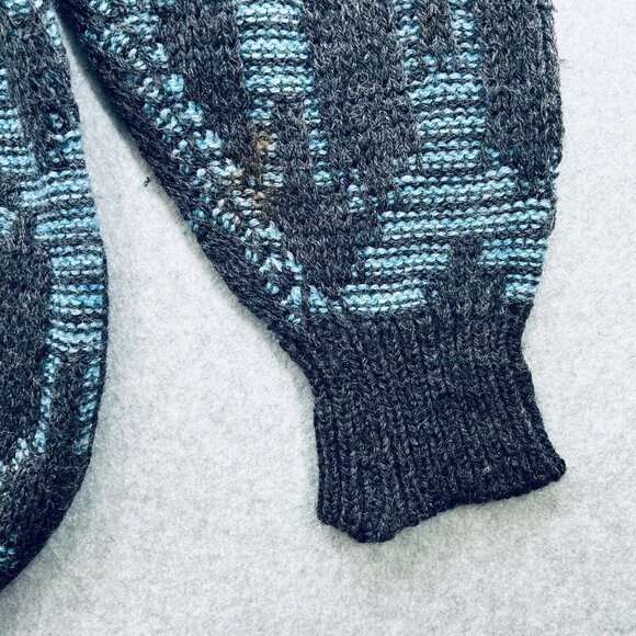 Vintage Jaeger Wool Sweater Size 40 Geometric Pattern Long Sleeve Pullover - Picture 4 of 10